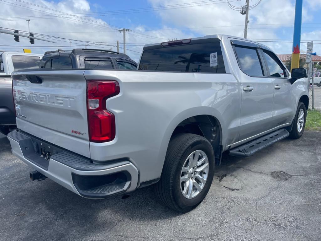 2019 Chevrolet Silverado 1500 RST photo 3