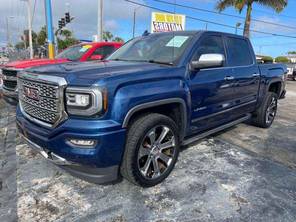 GMC Sierra 1500 Denali's photo