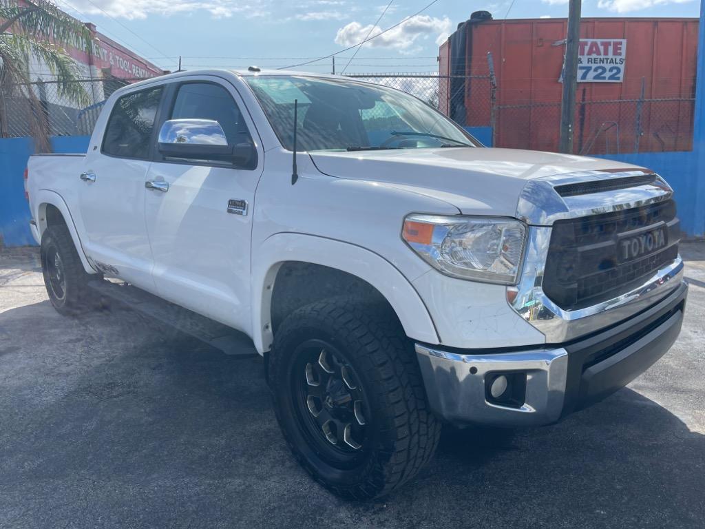 2015 Toyota Tundra Platinum photo 2